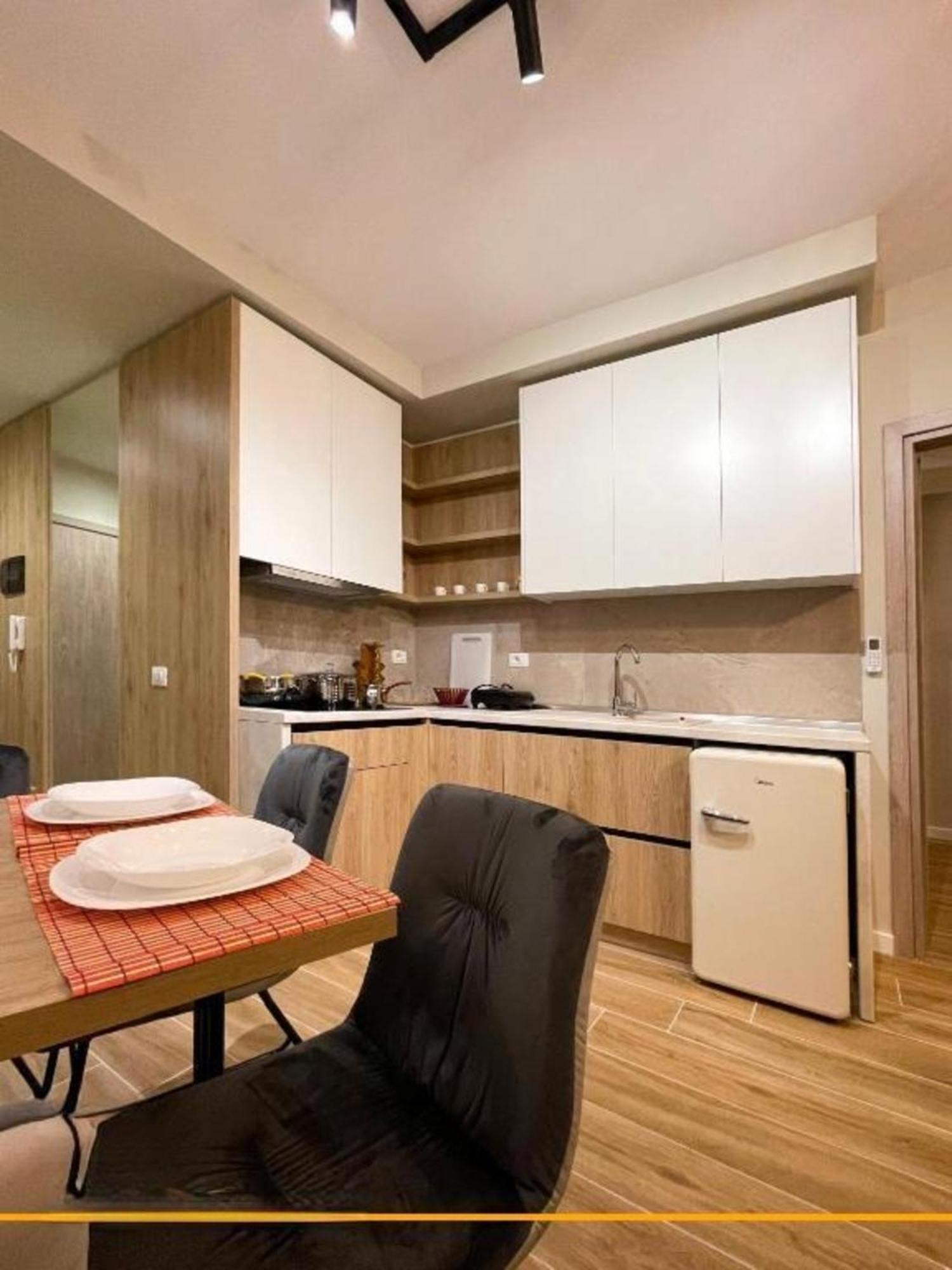 Flori Apartments Sarandë Eksteriør bilde