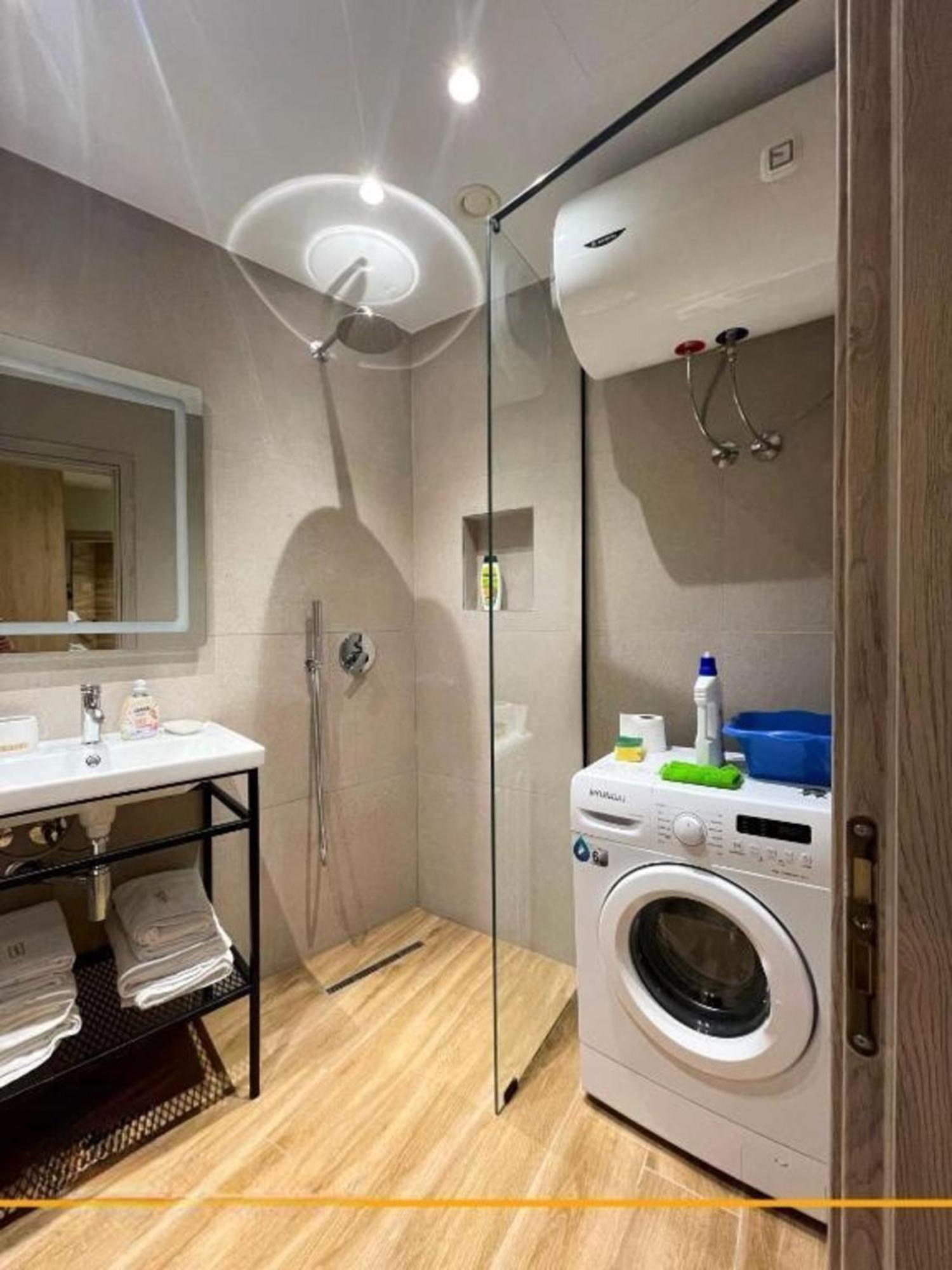 Flori Apartments Sarandë Eksteriør bilde